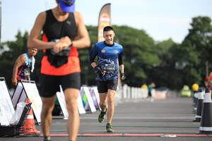 BIB: 1093
                            <button type="button" onclick="openModal(5108587)" class="btn btn-primary btn-sm float-right btn-popup" data-toggle="modal" data-target=".modal-high-quality">
                        <i class="fas fa-shopping-cart"></i> Add to Cart
                    </button>
                                            <button type="button" onclick="isThisMe(5108587, true)" class="btn btn-success btn-sm float-right btn-popup btn-isme hidden" data-toggle="tooltip" data-placement="bottom" title="นี่คือรูปของคุณใช่ไหม คลิกที่นี่เพื่อเอาเข้าอัลบั้ม">
                        <i class="fas fa-plus"></i> Add to album
                    </button>
                    <button type="button" onclick="isThisMe(5108587, false)" class="btn btn-warning btn-sm float-right btn-popup btn-isnotme hidden">
                        <i class="fas fa-ban"></i> Remove from album
                    </button>