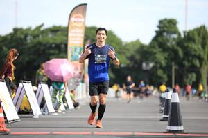 BIB: 0369
                            <button type="button" onclick="openModal(5136570)" class="btn btn-primary btn-sm float-right btn-popup" data-toggle="modal" data-target=".modal-high-quality">
                        <i class="fas fa-shopping-cart"></i> Add to Cart
                    </button>
                                            <button type="button" onclick="isThisMe(5136570, true)" class="btn btn-success btn-sm float-right btn-popup btn-isme hidden" data-toggle="tooltip" data-placement="bottom" title="นี่คือรูปของคุณใช่ไหม คลิกที่นี่เพื่อเอาเข้าอัลบั้ม">
                        <i class="fas fa-plus"></i> Add to album
                    </button>
                    <button type="button" onclick="isThisMe(5136570, false)" class="btn btn-warning btn-sm float-right btn-popup btn-isnotme hidden">
                        <i class="fas fa-ban"></i> Remove from album
                    </button>