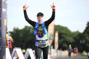 BIB: 1079
                            <button type="button" onclick="openModal(5108344)" class="btn btn-primary btn-sm float-right btn-popup" data-toggle="modal" data-target=".modal-high-quality">
                        <i class="fas fa-shopping-cart"></i> Add to Cart
                    </button>
                                            <button type="button" onclick="isThisMe(5108344, true)" class="btn btn-success btn-sm float-right btn-popup btn-isme hidden" data-toggle="tooltip" data-placement="bottom" title="นี่คือรูปของคุณใช่ไหม คลิกที่นี่เพื่อเอาเข้าอัลบั้ม">
                        <i class="fas fa-plus"></i> Add to album
                    </button>
                    <button type="button" onclick="isThisMe(5108344, false)" class="btn btn-warning btn-sm float-right btn-popup btn-isnotme hidden">
                        <i class="fas fa-ban"></i> Remove from album
                    </button>