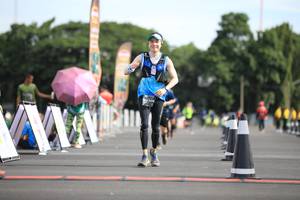 BIB: 0306
                            <button type="button" onclick="openModal(5128167)" class="btn btn-primary btn-sm float-right btn-popup" data-toggle="modal" data-target=".modal-high-quality">
                        <i class="fas fa-shopping-cart"></i> Add to Cart
                    </button>
                                            <button type="button" onclick="isThisMe(5128167, true)" class="btn btn-success btn-sm float-right btn-popup btn-isme hidden" data-toggle="tooltip" data-placement="bottom" title="นี่คือรูปของคุณใช่ไหม คลิกที่นี่เพื่อเอาเข้าอัลบั้ม">
                        <i class="fas fa-plus"></i> Add to album
                    </button>
                    <button type="button" onclick="isThisMe(5128167, false)" class="btn btn-warning btn-sm float-right btn-popup btn-isnotme hidden">
                        <i class="fas fa-ban"></i> Remove from album
                    </button>