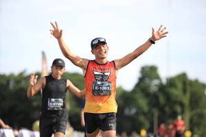 BIB: 1083, 0728
                            <button type="button" onclick="openModal(5102124)" class="btn btn-primary btn-sm float-right btn-popup" data-toggle="modal" data-target=".modal-high-quality">
                        <i class="fas fa-shopping-cart"></i> Add to Cart
                    </button>
                                            <button type="button" onclick="isThisMe(5102124, true)" class="btn btn-success btn-sm float-right btn-popup btn-isme hidden" data-toggle="tooltip" data-placement="bottom" title="นี่คือรูปของคุณใช่ไหม คลิกที่นี่เพื่อเอาเข้าอัลบั้ม">
                        <i class="fas fa-plus"></i> Add to album
                    </button>
                    <button type="button" onclick="isThisMe(5102124, false)" class="btn btn-warning btn-sm float-right btn-popup btn-isnotme hidden">
                        <i class="fas fa-ban"></i> Remove from album
                    </button>