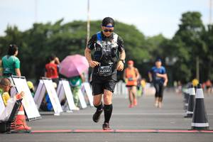 BIB: 0142, 
                            <button type="button" onclick="openModal(5128681)" class="btn btn-primary btn-sm float-right btn-popup" data-toggle="modal" data-target=".modal-high-quality">
                        <i class="fas fa-shopping-cart"></i> Add to Cart
                    </button>
                                            <button type="button" onclick="isThisMe(5128681, true)" class="btn btn-success btn-sm float-right btn-popup btn-isme hidden" data-toggle="tooltip" data-placement="bottom" title="นี่คือรูปของคุณใช่ไหม คลิกที่นี่เพื่อเอาเข้าอัลบั้ม">
                        <i class="fas fa-plus"></i> Add to album
                    </button>
                    <button type="button" onclick="isThisMe(5128681, false)" class="btn btn-warning btn-sm float-right btn-popup btn-isnotme hidden">
                        <i class="fas fa-ban"></i> Remove from album
                    </button>