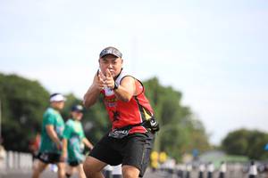 BIB: 
                            <button type="button" onclick="openModal(5127287)" class="btn btn-primary btn-sm float-right btn-popup" data-toggle="modal" data-target=".modal-high-quality">
                        <i class="fas fa-shopping-cart"></i> Add to Cart
                    </button>
                                            <button type="button" onclick="isThisMe(5127287, true)" class="btn btn-success btn-sm float-right btn-popup btn-isme hidden" data-toggle="tooltip" data-placement="bottom" title="นี่คือรูปของคุณใช่ไหม คลิกที่นี่เพื่อเอาเข้าอัลบั้ม">
                        <i class="fas fa-plus"></i> Add to album
                    </button>
                    <button type="button" onclick="isThisMe(5127287, false)" class="btn btn-warning btn-sm float-right btn-popup btn-isnotme hidden">
                        <i class="fas fa-ban"></i> Remove from album
                    </button>