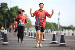 BIB: 0259
                            <button type="button" onclick="openModal(5108743)" class="btn btn-primary btn-sm float-right btn-popup" data-toggle="modal" data-target=".modal-high-quality">
                        <i class="fas fa-shopping-cart"></i> Add to Cart
                    </button>
                                            <button type="button" onclick="isThisMe(5108743, true)" class="btn btn-success btn-sm float-right btn-popup btn-isme hidden" data-toggle="tooltip" data-placement="bottom" title="นี่คือรูปของคุณใช่ไหม คลิกที่นี่เพื่อเอาเข้าอัลบั้ม">
                        <i class="fas fa-plus"></i> Add to album
                    </button>
                    <button type="button" onclick="isThisMe(5108743, false)" class="btn btn-warning btn-sm float-right btn-popup btn-isnotme hidden">
                        <i class="fas fa-ban"></i> Remove from album
                    </button>