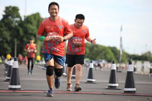 BIB: 0274
                            <button type="button" onclick="openModal(5108895)" class="btn btn-primary btn-sm float-right btn-popup" data-toggle="modal" data-target=".modal-high-quality">
                        <i class="fas fa-shopping-cart"></i> Add to Cart
                    </button>
                                            <button type="button" onclick="isThisMe(5108895, true)" class="btn btn-success btn-sm float-right btn-popup btn-isme hidden" data-toggle="tooltip" data-placement="bottom" title="นี่คือรูปของคุณใช่ไหม คลิกที่นี่เพื่อเอาเข้าอัลบั้ม">
                        <i class="fas fa-plus"></i> Add to album
                    </button>
                    <button type="button" onclick="isThisMe(5108895, false)" class="btn btn-warning btn-sm float-right btn-popup btn-isnotme hidden">
                        <i class="fas fa-ban"></i> Remove from album
                    </button>