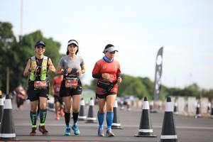 BIB: 0335, 320
                            <button type="button" onclick="openModal(5119731)" class="btn btn-primary btn-sm float-right btn-popup" data-toggle="modal" data-target=".modal-high-quality">
                        <i class="fas fa-shopping-cart"></i> Add to Cart
                    </button>
                                            <button type="button" onclick="isThisMe(5119731, true)" class="btn btn-success btn-sm float-right btn-popup btn-isme hidden" data-toggle="tooltip" data-placement="bottom" title="นี่คือรูปของคุณใช่ไหม คลิกที่นี่เพื่อเอาเข้าอัลบั้ม">
                        <i class="fas fa-plus"></i> Add to album
                    </button>
                    <button type="button" onclick="isThisMe(5119731, false)" class="btn btn-warning btn-sm float-right btn-popup btn-isnotme hidden">
                        <i class="fas fa-ban"></i> Remove from album
                    </button>