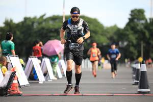 BIB: 0142, 
                            <button type="button" onclick="openModal(5128683)" class="btn btn-primary btn-sm float-right btn-popup" data-toggle="modal" data-target=".modal-high-quality">
                        <i class="fas fa-shopping-cart"></i> Add to Cart
                    </button>
                                            <button type="button" onclick="isThisMe(5128683, true)" class="btn btn-success btn-sm float-right btn-popup btn-isme hidden" data-toggle="tooltip" data-placement="bottom" title="นี่คือรูปของคุณใช่ไหม คลิกที่นี่เพื่อเอาเข้าอัลบั้ม">
                        <i class="fas fa-plus"></i> Add to album
                    </button>
                    <button type="button" onclick="isThisMe(5128683, false)" class="btn btn-warning btn-sm float-right btn-popup btn-isnotme hidden">
                        <i class="fas fa-ban"></i> Remove from album
                    </button>