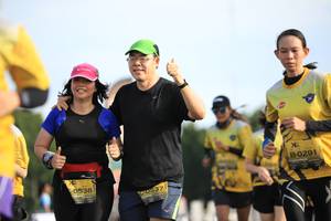 BIB: 0291, 0538, 537, 
                            <button type="button" onclick="openModal(4965422)" class="btn btn-primary btn-sm float-right btn-popup" data-toggle="modal" data-target=".modal-high-quality">
                        <i class="fas fa-shopping-cart"></i> Add to Cart
                    </button>
                                            <button type="button" onclick="isThisMe(4965422, true)" class="btn btn-success btn-sm float-right btn-popup btn-isme hidden" data-toggle="tooltip" data-placement="bottom" title="นี่คือรูปของคุณใช่ไหม คลิกที่นี่เพื่อเอาเข้าอัลบั้ม">
                        <i class="fas fa-plus"></i> Add to album
                    </button>
                    <button type="button" onclick="isThisMe(4965422, false)" class="btn btn-warning btn-sm float-right btn-popup btn-isnotme hidden">
                        <i class="fas fa-ban"></i> Remove from album
                    </button>