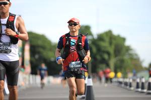 BIB: 0378, 1086
                            <button type="button" onclick="openModal(5127856)" class="btn btn-primary btn-sm float-right btn-popup" data-toggle="modal" data-target=".modal-high-quality">
                        <i class="fas fa-shopping-cart"></i> Add to Cart
                    </button>
                                            <button type="button" onclick="isThisMe(5127856, true)" class="btn btn-success btn-sm float-right btn-popup btn-isme hidden" data-toggle="tooltip" data-placement="bottom" title="นี่คือรูปของคุณใช่ไหม คลิกที่นี่เพื่อเอาเข้าอัลบั้ม">
                        <i class="fas fa-plus"></i> Add to album
                    </button>
                    <button type="button" onclick="isThisMe(5127856, false)" class="btn btn-warning btn-sm float-right btn-popup btn-isnotme hidden">
                        <i class="fas fa-ban"></i> Remove from album
                    </button>