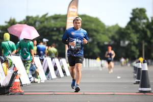 BIB: 0756
                            <button type="button" onclick="openModal(5136941)" class="btn btn-primary btn-sm float-right btn-popup" data-toggle="modal" data-target=".modal-high-quality">
                        <i class="fas fa-shopping-cart"></i> Add to Cart
                    </button>
                                            <button type="button" onclick="isThisMe(5136941, true)" class="btn btn-success btn-sm float-right btn-popup btn-isme hidden" data-toggle="tooltip" data-placement="bottom" title="นี่คือรูปของคุณใช่ไหม คลิกที่นี่เพื่อเอาเข้าอัลบั้ม">
                        <i class="fas fa-plus"></i> Add to album
                    </button>
                    <button type="button" onclick="isThisMe(5136941, false)" class="btn btn-warning btn-sm float-right btn-popup btn-isnotme hidden">
                        <i class="fas fa-ban"></i> Remove from album
                    </button>