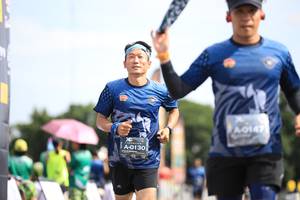 BIB: 147, 0130
                            <button type="button" onclick="openModal(5136853)" class="btn btn-primary btn-sm float-right btn-popup" data-toggle="modal" data-target=".modal-high-quality">
                        <i class="fas fa-shopping-cart"></i> Add to Cart
                    </button>
                                            <button type="button" onclick="isThisMe(5136853, true)" class="btn btn-success btn-sm float-right btn-popup btn-isme hidden" data-toggle="tooltip" data-placement="bottom" title="นี่คือรูปของคุณใช่ไหม คลิกที่นี่เพื่อเอาเข้าอัลบั้ม">
                        <i class="fas fa-plus"></i> Add to album
                    </button>
                    <button type="button" onclick="isThisMe(5136853, false)" class="btn btn-warning btn-sm float-right btn-popup btn-isnotme hidden">
                        <i class="fas fa-ban"></i> Remove from album
                    </button>