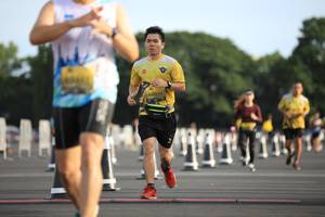 BIB: 0032
                            <button type="button" onclick="openModal(4952704)" class="btn btn-primary btn-sm float-right btn-popup" data-toggle="modal" data-target=".modal-high-quality">
                        <i class="fas fa-shopping-cart"></i> Add to Cart
                    </button>
                                            <button type="button" onclick="isThisMe(4952704, true)" class="btn btn-success btn-sm float-right btn-popup btn-isme hidden" data-toggle="tooltip" data-placement="bottom" title="นี่คือรูปของคุณใช่ไหม คลิกที่นี่เพื่อเอาเข้าอัลบั้ม">
                        <i class="fas fa-plus"></i> Add to album
                    </button>
                    <button type="button" onclick="isThisMe(4952704, false)" class="btn btn-warning btn-sm float-right btn-popup btn-isnotme hidden">
                        <i class="fas fa-ban"></i> Remove from album
                    </button>
