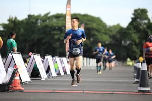 BIB: 0356
                            <button type="button" onclick="openModal(5109392)" class="btn btn-primary btn-sm float-right btn-popup" data-toggle="modal" data-target=".modal-high-quality">
                        <i class="fas fa-shopping-cart"></i> Add to Cart
                    </button>
                                            <button type="button" onclick="isThisMe(5109392, true)" class="btn btn-success btn-sm float-right btn-popup btn-isme hidden" data-toggle="tooltip" data-placement="bottom" title="นี่คือรูปของคุณใช่ไหม คลิกที่นี่เพื่อเอาเข้าอัลบั้ม">
                        <i class="fas fa-plus"></i> Add to album
                    </button>
                    <button type="button" onclick="isThisMe(5109392, false)" class="btn btn-warning btn-sm float-right btn-popup btn-isnotme hidden">
                        <i class="fas fa-ban"></i> Remove from album
                    </button>