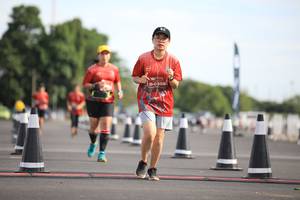 BIB: 0358
                            <button type="button" onclick="openModal(5103524)" class="btn btn-primary btn-sm float-right btn-popup" data-toggle="modal" data-target=".modal-high-quality">
                        <i class="fas fa-shopping-cart"></i> Add to Cart
                    </button>
                                            <button type="button" onclick="isThisMe(5103524, true)" class="btn btn-success btn-sm float-right btn-popup btn-isme hidden" data-toggle="tooltip" data-placement="bottom" title="นี่คือรูปของคุณใช่ไหม คลิกที่นี่เพื่อเอาเข้าอัลบั้ม">
                        <i class="fas fa-plus"></i> Add to album
                    </button>
                    <button type="button" onclick="isThisMe(5103524, false)" class="btn btn-warning btn-sm float-right btn-popup btn-isnotme hidden">
                        <i class="fas fa-ban"></i> Remove from album
                    </button>