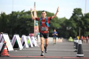 BIB: 02141
                            <button type="button" onclick="openModal(5123113)" class="btn btn-primary btn-sm float-right btn-popup" data-toggle="modal" data-target=".modal-high-quality">
                        <i class="fas fa-shopping-cart"></i> Add to Cart
                    </button>
                                            <button type="button" onclick="isThisMe(5123113, true)" class="btn btn-success btn-sm float-right btn-popup btn-isme hidden" data-toggle="tooltip" data-placement="bottom" title="นี่คือรูปของคุณใช่ไหม คลิกที่นี่เพื่อเอาเข้าอัลบั้ม">
                        <i class="fas fa-plus"></i> Add to album
                    </button>
                    <button type="button" onclick="isThisMe(5123113, false)" class="btn btn-warning btn-sm float-right btn-popup btn-isnotme hidden">
                        <i class="fas fa-ban"></i> Remove from album
                    </button>