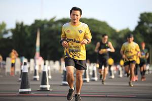 BIB: 1058
                            <button type="button" onclick="openModal(4953544)" class="btn btn-primary btn-sm float-right btn-popup" data-toggle="modal" data-target=".modal-high-quality">
                        <i class="fas fa-shopping-cart"></i> Add to Cart
                    </button>
                                            <button type="button" onclick="isThisMe(4953544, true)" class="btn btn-success btn-sm float-right btn-popup btn-isme hidden" data-toggle="tooltip" data-placement="bottom" title="นี่คือรูปของคุณใช่ไหม คลิกที่นี่เพื่อเอาเข้าอัลบั้ม">
                        <i class="fas fa-plus"></i> Add to album
                    </button>
                    <button type="button" onclick="isThisMe(4953544, false)" class="btn btn-warning btn-sm float-right btn-popup btn-isnotme hidden">
                        <i class="fas fa-ban"></i> Remove from album
                    </button>