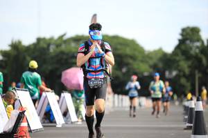 BIB: 1028
                            <button type="button" onclick="openModal(5136463)" class="btn btn-primary btn-sm float-right btn-popup" data-toggle="modal" data-target=".modal-high-quality">
                        <i class="fas fa-shopping-cart"></i> Add to Cart
                    </button>
                                            <button type="button" onclick="isThisMe(5136463, true)" class="btn btn-success btn-sm float-right btn-popup btn-isme hidden" data-toggle="tooltip" data-placement="bottom" title="นี่คือรูปของคุณใช่ไหม คลิกที่นี่เพื่อเอาเข้าอัลบั้ม">
                        <i class="fas fa-plus"></i> Add to album
                    </button>
                    <button type="button" onclick="isThisMe(5136463, false)" class="btn btn-warning btn-sm float-right btn-popup btn-isnotme hidden">
                        <i class="fas fa-ban"></i> Remove from album
                    </button>