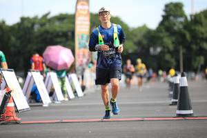 BIB: 0812
                            <button type="button" onclick="openModal(5129057)" class="btn btn-primary btn-sm float-right btn-popup" data-toggle="modal" data-target=".modal-high-quality">
                        <i class="fas fa-shopping-cart"></i> Add to Cart
                    </button>
                                            <button type="button" onclick="isThisMe(5129057, true)" class="btn btn-success btn-sm float-right btn-popup btn-isme hidden" data-toggle="tooltip" data-placement="bottom" title="นี่คือรูปของคุณใช่ไหม คลิกที่นี่เพื่อเอาเข้าอัลบั้ม">
                        <i class="fas fa-plus"></i> Add to album
                    </button>
                    <button type="button" onclick="isThisMe(5129057, false)" class="btn btn-warning btn-sm float-right btn-popup btn-isnotme hidden">
                        <i class="fas fa-ban"></i> Remove from album
                    </button>