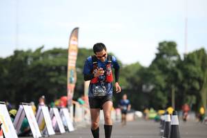 BIB: 1072
                            <button type="button" onclick="openModal(5123882)" class="btn btn-primary btn-sm float-right btn-popup" data-toggle="modal" data-target=".modal-high-quality">
                        <i class="fas fa-shopping-cart"></i> Add to Cart
                    </button>
                                            <button type="button" onclick="isThisMe(5123882, true)" class="btn btn-success btn-sm float-right btn-popup btn-isme hidden" data-toggle="tooltip" data-placement="bottom" title="นี่คือรูปของคุณใช่ไหม คลิกที่นี่เพื่อเอาเข้าอัลบั้ม">
                        <i class="fas fa-plus"></i> Add to album
                    </button>
                    <button type="button" onclick="isThisMe(5123882, false)" class="btn btn-warning btn-sm float-right btn-popup btn-isnotme hidden">
                        <i class="fas fa-ban"></i> Remove from album
                    </button>