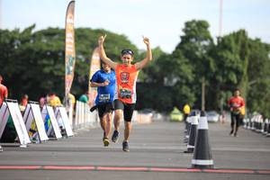 BIB: 
                            <button type="button" onclick="openModal(5104118)" class="btn btn-primary btn-sm float-right btn-popup" data-toggle="modal" data-target=".modal-high-quality">
                        <i class="fas fa-shopping-cart"></i> Add to Cart
                    </button>
                                            <button type="button" onclick="isThisMe(5104118, true)" class="btn btn-success btn-sm float-right btn-popup btn-isme hidden" data-toggle="tooltip" data-placement="bottom" title="นี่คือรูปของคุณใช่ไหม คลิกที่นี่เพื่อเอาเข้าอัลบั้ม">
                        <i class="fas fa-plus"></i> Add to album
                    </button>
                    <button type="button" onclick="isThisMe(5104118, false)" class="btn btn-warning btn-sm float-right btn-popup btn-isnotme hidden">
                        <i class="fas fa-ban"></i> Remove from album
                    </button>