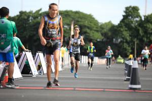 BIB: 0602
                            <button type="button" onclick="openModal(5100444)" class="btn btn-primary btn-sm float-right btn-popup" data-toggle="modal" data-target=".modal-high-quality">
                        <i class="fas fa-shopping-cart"></i> Add to Cart
                    </button>
                                            <button type="button" onclick="isThisMe(5100444, true)" class="btn btn-success btn-sm float-right btn-popup btn-isme hidden" data-toggle="tooltip" data-placement="bottom" title="นี่คือรูปของคุณใช่ไหม คลิกที่นี่เพื่อเอาเข้าอัลบั้ม">
                        <i class="fas fa-plus"></i> Add to album
                    </button>
                    <button type="button" onclick="isThisMe(5100444, false)" class="btn btn-warning btn-sm float-right btn-popup btn-isnotme hidden">
                        <i class="fas fa-ban"></i> Remove from album
                    </button>