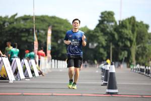 BIB: 801
                            <button type="button" onclick="openModal(5136662)" class="btn btn-primary btn-sm float-right btn-popup" data-toggle="modal" data-target=".modal-high-quality">
                        <i class="fas fa-shopping-cart"></i> Add to Cart
                    </button>
                                            <button type="button" onclick="isThisMe(5136662, true)" class="btn btn-success btn-sm float-right btn-popup btn-isme hidden" data-toggle="tooltip" data-placement="bottom" title="นี่คือรูปของคุณใช่ไหม คลิกที่นี่เพื่อเอาเข้าอัลบั้ม">
                        <i class="fas fa-plus"></i> Add to album
                    </button>
                    <button type="button" onclick="isThisMe(5136662, false)" class="btn btn-warning btn-sm float-right btn-popup btn-isnotme hidden">
                        <i class="fas fa-ban"></i> Remove from album
                    </button>