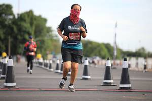 BIB: 0293
                            <button type="button" onclick="openModal(5122674)" class="btn btn-primary btn-sm float-right btn-popup" data-toggle="modal" data-target=".modal-high-quality">
                        <i class="fas fa-shopping-cart"></i> Add to Cart
                    </button>
                                            <button type="button" onclick="isThisMe(5122674, true)" class="btn btn-success btn-sm float-right btn-popup btn-isme hidden" data-toggle="tooltip" data-placement="bottom" title="นี่คือรูปของคุณใช่ไหม คลิกที่นี่เพื่อเอาเข้าอัลบั้ม">
                        <i class="fas fa-plus"></i> Add to album
                    </button>
                    <button type="button" onclick="isThisMe(5122674, false)" class="btn btn-warning btn-sm float-right btn-popup btn-isnotme hidden">
                        <i class="fas fa-ban"></i> Remove from album
                    </button>