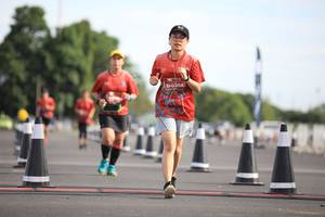 BIB: 0358
                            <button type="button" onclick="openModal(5103538)" class="btn btn-primary btn-sm float-right btn-popup" data-toggle="modal" data-target=".modal-high-quality">
                        <i class="fas fa-shopping-cart"></i> Add to Cart
                    </button>
                                            <button type="button" onclick="isThisMe(5103538, true)" class="btn btn-success btn-sm float-right btn-popup btn-isme hidden" data-toggle="tooltip" data-placement="bottom" title="นี่คือรูปของคุณใช่ไหม คลิกที่นี่เพื่อเอาเข้าอัลบั้ม">
                        <i class="fas fa-plus"></i> Add to album
                    </button>
                    <button type="button" onclick="isThisMe(5103538, false)" class="btn btn-warning btn-sm float-right btn-popup btn-isnotme hidden">
                        <i class="fas fa-ban"></i> Remove from album
                    </button>