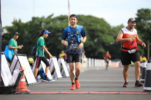 BIB: 1020, 
                            <button type="button" onclick="openModal(5127239)" class="btn btn-primary btn-sm float-right btn-popup" data-toggle="modal" data-target=".modal-high-quality">
                        <i class="fas fa-shopping-cart"></i> Add to Cart
                    </button>
                                            <button type="button" onclick="isThisMe(5127239, true)" class="btn btn-success btn-sm float-right btn-popup btn-isme hidden" data-toggle="tooltip" data-placement="bottom" title="นี่คือรูปของคุณใช่ไหม คลิกที่นี่เพื่อเอาเข้าอัลบั้ม">
                        <i class="fas fa-plus"></i> Add to album
                    </button>
                    <button type="button" onclick="isThisMe(5127239, false)" class="btn btn-warning btn-sm float-right btn-popup btn-isnotme hidden">
                        <i class="fas fa-ban"></i> Remove from album
                    </button>