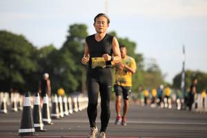 BIB: 1255, 
                            <button type="button" onclick="openModal(4947797)" class="btn btn-primary btn-sm float-right btn-popup" data-toggle="modal" data-target=".modal-high-quality">
                        <i class="fas fa-shopping-cart"></i> Add to Cart
                    </button>
                                            <button type="button" onclick="isThisMe(4947797, true)" class="btn btn-success btn-sm float-right btn-popup btn-isme hidden" data-toggle="tooltip" data-placement="bottom" title="นี่คือรูปของคุณใช่ไหม คลิกที่นี่เพื่อเอาเข้าอัลบั้ม">
                        <i class="fas fa-plus"></i> Add to album
                    </button>
                    <button type="button" onclick="isThisMe(4947797, false)" class="btn btn-warning btn-sm float-right btn-popup btn-isnotme hidden">
                        <i class="fas fa-ban"></i> Remove from album
                    </button>