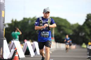 BIB: 0252
                            <button type="button" onclick="openModal(5109347)" class="btn btn-primary btn-sm float-right btn-popup" data-toggle="modal" data-target=".modal-high-quality">
                        <i class="fas fa-shopping-cart"></i> Add to Cart
                    </button>
                                            <button type="button" onclick="isThisMe(5109347, true)" class="btn btn-success btn-sm float-right btn-popup btn-isme hidden" data-toggle="tooltip" data-placement="bottom" title="นี่คือรูปของคุณใช่ไหม คลิกที่นี่เพื่อเอาเข้าอัลบั้ม">
                        <i class="fas fa-plus"></i> Add to album
                    </button>
                    <button type="button" onclick="isThisMe(5109347, false)" class="btn btn-warning btn-sm float-right btn-popup btn-isnotme hidden">
                        <i class="fas fa-ban"></i> Remove from album
                    </button>