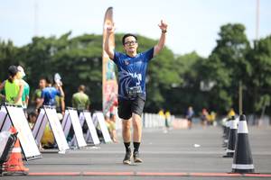 BIB: 1036
                            <button type="button" onclick="openModal(5136928)" class="btn btn-primary btn-sm float-right btn-popup" data-toggle="modal" data-target=".modal-high-quality">
                        <i class="fas fa-shopping-cart"></i> Add to Cart
                    </button>
                                            <button type="button" onclick="isThisMe(5136928, true)" class="btn btn-success btn-sm float-right btn-popup btn-isme hidden" data-toggle="tooltip" data-placement="bottom" title="นี่คือรูปของคุณใช่ไหม คลิกที่นี่เพื่อเอาเข้าอัลบั้ม">
                        <i class="fas fa-plus"></i> Add to album
                    </button>
                    <button type="button" onclick="isThisMe(5136928, false)" class="btn btn-warning btn-sm float-right btn-popup btn-isnotme hidden">
                        <i class="fas fa-ban"></i> Remove from album
                    </button>