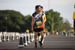 BIB: 0065
                            <button type="button" onclick="openModal(4947317)" class="btn btn-primary btn-sm float-right btn-popup" data-toggle="modal" data-target=".modal-high-quality">
                        <i class="fas fa-shopping-cart"></i> Add to Cart
                    </button>
                                            <button type="button" onclick="isThisMe(4947317, true)" class="btn btn-success btn-sm float-right btn-popup btn-isme hidden" data-toggle="tooltip" data-placement="bottom" title="นี่คือรูปของคุณใช่ไหม คลิกที่นี่เพื่อเอาเข้าอัลบั้ม">
                        <i class="fas fa-plus"></i> Add to album
                    </button>
                    <button type="button" onclick="isThisMe(4947317, false)" class="btn btn-warning btn-sm float-right btn-popup btn-isnotme hidden">
                        <i class="fas fa-ban"></i> Remove from album
                    </button>