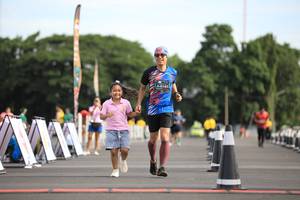 BIB: 0143
                            <button type="button" onclick="openModal(5125848)" class="btn btn-primary btn-sm float-right btn-popup" data-toggle="modal" data-target=".modal-high-quality">
                        <i class="fas fa-shopping-cart"></i> Add to Cart
                    </button>
                                            <button type="button" onclick="isThisMe(5125848, true)" class="btn btn-success btn-sm float-right btn-popup btn-isme hidden" data-toggle="tooltip" data-placement="bottom" title="นี่คือรูปของคุณใช่ไหม คลิกที่นี่เพื่อเอาเข้าอัลบั้ม">
                        <i class="fas fa-plus"></i> Add to album
                    </button>
                    <button type="button" onclick="isThisMe(5125848, false)" class="btn btn-warning btn-sm float-right btn-popup btn-isnotme hidden">
                        <i class="fas fa-ban"></i> Remove from album
                    </button>