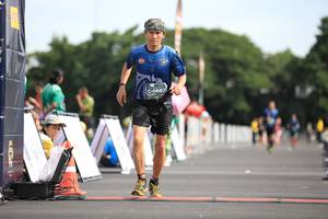 BIB: 0687
                            <button type="button" onclick="openModal(5128486)" class="btn btn-primary btn-sm float-right btn-popup" data-toggle="modal" data-target=".modal-high-quality">
                        <i class="fas fa-shopping-cart"></i> Add to Cart
                    </button>
                                            <button type="button" onclick="isThisMe(5128486, true)" class="btn btn-success btn-sm float-right btn-popup btn-isme hidden" data-toggle="tooltip" data-placement="bottom" title="นี่คือรูปของคุณใช่ไหม คลิกที่นี่เพื่อเอาเข้าอัลบั้ม">
                        <i class="fas fa-plus"></i> Add to album
                    </button>
                    <button type="button" onclick="isThisMe(5128486, false)" class="btn btn-warning btn-sm float-right btn-popup btn-isnotme hidden">
                        <i class="fas fa-ban"></i> Remove from album
                    </button>