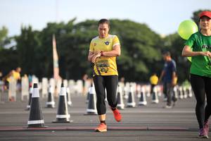 BIB: 0074
                            <button type="button" onclick="openModal(4956433)" class="btn btn-primary btn-sm float-right btn-popup" data-toggle="modal" data-target=".modal-high-quality">
                        <i class="fas fa-shopping-cart"></i> Add to Cart
                    </button>
                                            <button type="button" onclick="isThisMe(4956433, true)" class="btn btn-success btn-sm float-right btn-popup btn-isme hidden" data-toggle="tooltip" data-placement="bottom" title="นี่คือรูปของคุณใช่ไหม คลิกที่นี่เพื่อเอาเข้าอัลบั้ม">
                        <i class="fas fa-plus"></i> Add to album
                    </button>
                    <button type="button" onclick="isThisMe(4956433, false)" class="btn btn-warning btn-sm float-right btn-popup btn-isnotme hidden">
                        <i class="fas fa-ban"></i> Remove from album
                    </button>