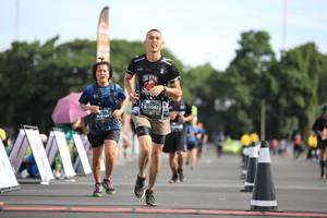 BIB: 1081, 0181, 
                            <button type="button" onclick="openModal(5127977)" class="btn btn-primary btn-sm float-right btn-popup" data-toggle="modal" data-target=".modal-high-quality">
                        <i class="fas fa-shopping-cart"></i> Add to Cart
                    </button>
                                            <button type="button" onclick="isThisMe(5127977, true)" class="btn btn-success btn-sm float-right btn-popup btn-isme hidden" data-toggle="tooltip" data-placement="bottom" title="นี่คือรูปของคุณใช่ไหม คลิกที่นี่เพื่อเอาเข้าอัลบั้ม">
                        <i class="fas fa-plus"></i> Add to album
                    </button>
                    <button type="button" onclick="isThisMe(5127977, false)" class="btn btn-warning btn-sm float-right btn-popup btn-isnotme hidden">
                        <i class="fas fa-ban"></i> Remove from album
                    </button>