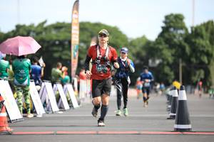 BIB: 03724
                            <button type="button" onclick="openModal(5136823)" class="btn btn-primary btn-sm float-right btn-popup" data-toggle="modal" data-target=".modal-high-quality">
                        <i class="fas fa-shopping-cart"></i> Add to Cart
                    </button>
                                            <button type="button" onclick="isThisMe(5136823, true)" class="btn btn-success btn-sm float-right btn-popup btn-isme hidden" data-toggle="tooltip" data-placement="bottom" title="นี่คือรูปของคุณใช่ไหม คลิกที่นี่เพื่อเอาเข้าอัลบั้ม">
                        <i class="fas fa-plus"></i> Add to album
                    </button>
                    <button type="button" onclick="isThisMe(5136823, false)" class="btn btn-warning btn-sm float-right btn-popup btn-isnotme hidden">
                        <i class="fas fa-ban"></i> Remove from album
                    </button>