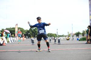 BIB: 147, 
                            <button type="button" onclick="openModal(5136854)" class="btn btn-primary btn-sm float-right btn-popup" data-toggle="modal" data-target=".modal-high-quality">
                        <i class="fas fa-shopping-cart"></i> Add to Cart
                    </button>
                                            <button type="button" onclick="isThisMe(5136854, true)" class="btn btn-success btn-sm float-right btn-popup btn-isme hidden" data-toggle="tooltip" data-placement="bottom" title="นี่คือรูปของคุณใช่ไหม คลิกที่นี่เพื่อเอาเข้าอัลบั้ม">
                        <i class="fas fa-plus"></i> Add to album
                    </button>
                    <button type="button" onclick="isThisMe(5136854, false)" class="btn btn-warning btn-sm float-right btn-popup btn-isnotme hidden">
                        <i class="fas fa-ban"></i> Remove from album
                    </button>