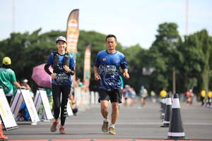 BIB: 134
                            <button type="button" onclick="openModal(5136443)" class="btn btn-primary btn-sm float-right btn-popup" data-toggle="modal" data-target=".modal-high-quality">
                        <i class="fas fa-shopping-cart"></i> Add to Cart
                    </button>
                                            <button type="button" onclick="isThisMe(5136443, true)" class="btn btn-success btn-sm float-right btn-popup btn-isme hidden" data-toggle="tooltip" data-placement="bottom" title="นี่คือรูปของคุณใช่ไหม คลิกที่นี่เพื่อเอาเข้าอัลบั้ม">
                        <i class="fas fa-plus"></i> Add to album
                    </button>
                    <button type="button" onclick="isThisMe(5136443, false)" class="btn btn-warning btn-sm float-right btn-popup btn-isnotme hidden">
                        <i class="fas fa-ban"></i> Remove from album
                    </button>