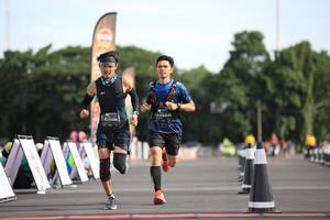 BIB: 0222, 1106
                            <button type="button" onclick="openModal(5107897)" class="btn btn-primary btn-sm float-right btn-popup" data-toggle="modal" data-target=".modal-high-quality">
                        <i class="fas fa-shopping-cart"></i> Add to Cart
                    </button>
                                            <button type="button" onclick="isThisMe(5107897, true)" class="btn btn-success btn-sm float-right btn-popup btn-isme hidden" data-toggle="tooltip" data-placement="bottom" title="นี่คือรูปของคุณใช่ไหม คลิกที่นี่เพื่อเอาเข้าอัลบั้ม">
                        <i class="fas fa-plus"></i> Add to album
                    </button>
                    <button type="button" onclick="isThisMe(5107897, false)" class="btn btn-warning btn-sm float-right btn-popup btn-isnotme hidden">
                        <i class="fas fa-ban"></i> Remove from album
                    </button>