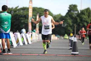 BIB: 0304
                            <button type="button" onclick="openModal(5098139)" class="btn btn-primary btn-sm float-right btn-popup" data-toggle="modal" data-target=".modal-high-quality">
                        <i class="fas fa-shopping-cart"></i> Add to Cart
                    </button>
                                            <button type="button" onclick="isThisMe(5098139, true)" class="btn btn-success btn-sm float-right btn-popup btn-isme hidden" data-toggle="tooltip" data-placement="bottom" title="นี่คือรูปของคุณใช่ไหม คลิกที่นี่เพื่อเอาเข้าอัลบั้ม">
                        <i class="fas fa-plus"></i> Add to album
                    </button>
                    <button type="button" onclick="isThisMe(5098139, false)" class="btn btn-warning btn-sm float-right btn-popup btn-isnotme hidden">
                        <i class="fas fa-ban"></i> Remove from album
                    </button>