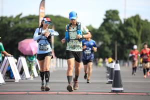 BIB: 0318
                            <button type="button" onclick="openModal(5136478)" class="btn btn-primary btn-sm float-right btn-popup" data-toggle="modal" data-target=".modal-high-quality">
                        <i class="fas fa-shopping-cart"></i> Add to Cart
                    </button>
                                            <button type="button" onclick="isThisMe(5136478, true)" class="btn btn-success btn-sm float-right btn-popup btn-isme hidden" data-toggle="tooltip" data-placement="bottom" title="นี่คือรูปของคุณใช่ไหม คลิกที่นี่เพื่อเอาเข้าอัลบั้ม">
                        <i class="fas fa-plus"></i> Add to album
                    </button>
                    <button type="button" onclick="isThisMe(5136478, false)" class="btn btn-warning btn-sm float-right btn-popup btn-isnotme hidden">
                        <i class="fas fa-ban"></i> Remove from album
                    </button>