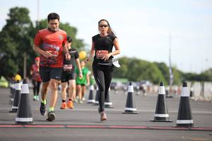 BIB: 137, 336
                            <button type="button" onclick="openModal(5106406)" class="btn btn-primary btn-sm float-right btn-popup" data-toggle="modal" data-target=".modal-high-quality">
                        <i class="fas fa-shopping-cart"></i> Add to Cart
                    </button>
                                            <button type="button" onclick="isThisMe(5106406, true)" class="btn btn-success btn-sm float-right btn-popup btn-isme hidden" data-toggle="tooltip" data-placement="bottom" title="นี่คือรูปของคุณใช่ไหม คลิกที่นี่เพื่อเอาเข้าอัลบั้ม">
                        <i class="fas fa-plus"></i> Add to album
                    </button>
                    <button type="button" onclick="isThisMe(5106406, false)" class="btn btn-warning btn-sm float-right btn-popup btn-isnotme hidden">
                        <i class="fas fa-ban"></i> Remove from album
                    </button>