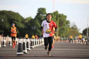 BIB: 0146, , 
                            <button type="button" onclick="openModal(4950894)" class="btn btn-primary btn-sm float-right btn-popup" data-toggle="modal" data-target=".modal-high-quality">
                        <i class="fas fa-shopping-cart"></i> Add to Cart
                    </button>
                                            <button type="button" onclick="isThisMe(4950894, true)" class="btn btn-success btn-sm float-right btn-popup btn-isme hidden" data-toggle="tooltip" data-placement="bottom" title="นี่คือรูปของคุณใช่ไหม คลิกที่นี่เพื่อเอาเข้าอัลบั้ม">
                        <i class="fas fa-plus"></i> Add to album
                    </button>
                    <button type="button" onclick="isThisMe(4950894, false)" class="btn btn-warning btn-sm float-right btn-popup btn-isnotme hidden">
                        <i class="fas fa-ban"></i> Remove from album
                    </button>