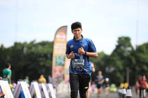 BIB: 0892
                            <button type="button" onclick="openModal(5125331)" class="btn btn-primary btn-sm float-right btn-popup" data-toggle="modal" data-target=".modal-high-quality">
                        <i class="fas fa-shopping-cart"></i> Add to Cart
                    </button>
                                            <button type="button" onclick="isThisMe(5125331, true)" class="btn btn-success btn-sm float-right btn-popup btn-isme hidden" data-toggle="tooltip" data-placement="bottom" title="นี่คือรูปของคุณใช่ไหม คลิกที่นี่เพื่อเอาเข้าอัลบั้ม">
                        <i class="fas fa-plus"></i> Add to album
                    </button>
                    <button type="button" onclick="isThisMe(5125331, false)" class="btn btn-warning btn-sm float-right btn-popup btn-isnotme hidden">
                        <i class="fas fa-ban"></i> Remove from album
                    </button>