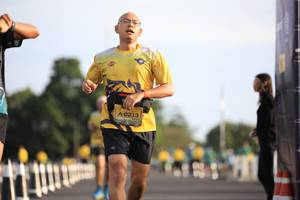 BIB: 0213
                            <button type="button" onclick="openModal(4948167)" class="btn btn-primary btn-sm float-right btn-popup" data-toggle="modal" data-target=".modal-high-quality">
                        <i class="fas fa-shopping-cart"></i> Add to Cart
                    </button>
                                            <button type="button" onclick="isThisMe(4948167, true)" class="btn btn-success btn-sm float-right btn-popup btn-isme hidden" data-toggle="tooltip" data-placement="bottom" title="นี่คือรูปของคุณใช่ไหม คลิกที่นี่เพื่อเอาเข้าอัลบั้ม">
                        <i class="fas fa-plus"></i> Add to album
                    </button>
                    <button type="button" onclick="isThisMe(4948167, false)" class="btn btn-warning btn-sm float-right btn-popup btn-isnotme hidden">
                        <i class="fas fa-ban"></i> Remove from album
                    </button>