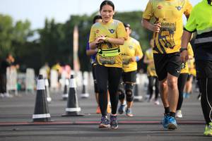 BIB: 0826, 0757
                            <button type="button" onclick="openModal(4970813)" class="btn btn-primary btn-sm float-right btn-popup" data-toggle="modal" data-target=".modal-high-quality">
                        <i class="fas fa-shopping-cart"></i> Add to Cart
                    </button>
                                            <button type="button" onclick="isThisMe(4970813, true)" class="btn btn-success btn-sm float-right btn-popup btn-isme hidden" data-toggle="tooltip" data-placement="bottom" title="นี่คือรูปของคุณใช่ไหม คลิกที่นี่เพื่อเอาเข้าอัลบั้ม">
                        <i class="fas fa-plus"></i> Add to album
                    </button>
                    <button type="button" onclick="isThisMe(4970813, false)" class="btn btn-warning btn-sm float-right btn-popup btn-isnotme hidden">
                        <i class="fas fa-ban"></i> Remove from album
                    </button>