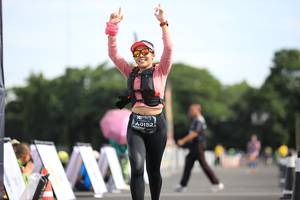 BIB: 0152
                            <button type="button" onclick="openModal(5128930)" class="btn btn-primary btn-sm float-right btn-popup" data-toggle="modal" data-target=".modal-high-quality">
                        <i class="fas fa-shopping-cart"></i> Add to Cart
                    </button>
                                            <button type="button" onclick="isThisMe(5128930, true)" class="btn btn-success btn-sm float-right btn-popup btn-isme hidden" data-toggle="tooltip" data-placement="bottom" title="นี่คือรูปของคุณใช่ไหม คลิกที่นี่เพื่อเอาเข้าอัลบั้ม">
                        <i class="fas fa-plus"></i> Add to album
                    </button>
                    <button type="button" onclick="isThisMe(5128930, false)" class="btn btn-warning btn-sm float-right btn-popup btn-isnotme hidden">
                        <i class="fas fa-ban"></i> Remove from album
                    </button>