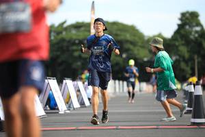 BIB: 637
                            <button type="button" onclick="openModal(5124818)" class="btn btn-primary btn-sm float-right btn-popup" data-toggle="modal" data-target=".modal-high-quality">
                        <i class="fas fa-shopping-cart"></i> Add to Cart
                    </button>
                                            <button type="button" onclick="isThisMe(5124818, true)" class="btn btn-success btn-sm float-right btn-popup btn-isme hidden" data-toggle="tooltip" data-placement="bottom" title="นี่คือรูปของคุณใช่ไหม คลิกที่นี่เพื่อเอาเข้าอัลบั้ม">
                        <i class="fas fa-plus"></i> Add to album
                    </button>
                    <button type="button" onclick="isThisMe(5124818, false)" class="btn btn-warning btn-sm float-right btn-popup btn-isnotme hidden">
                        <i class="fas fa-ban"></i> Remove from album
                    </button>